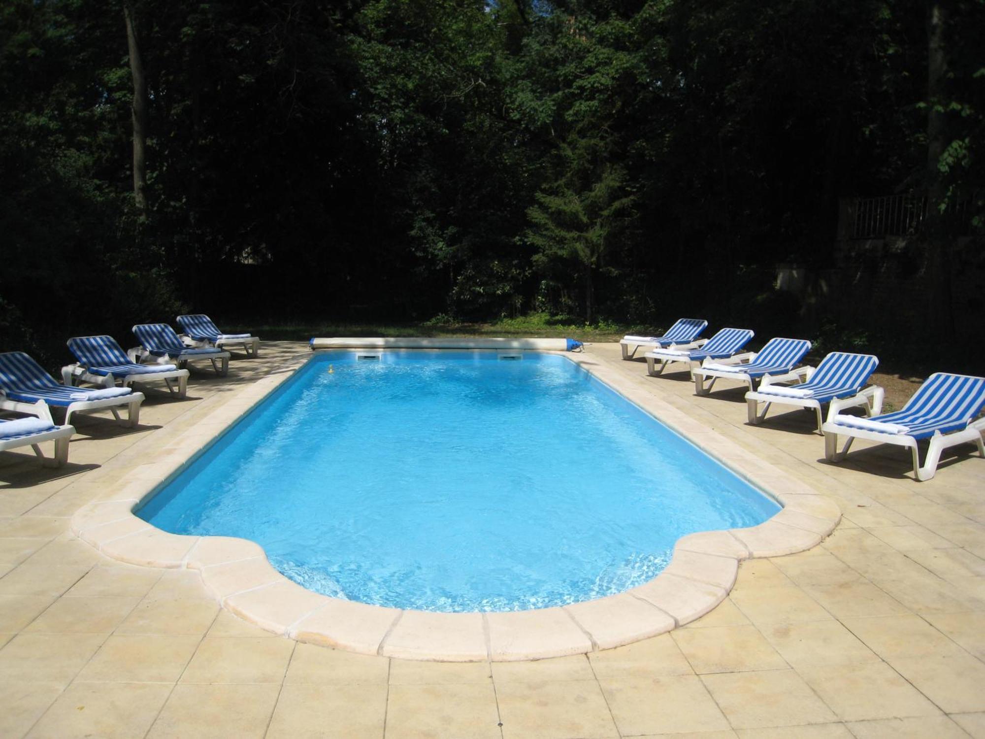Hotel Les Marechaux Auxerre Kültér fotó